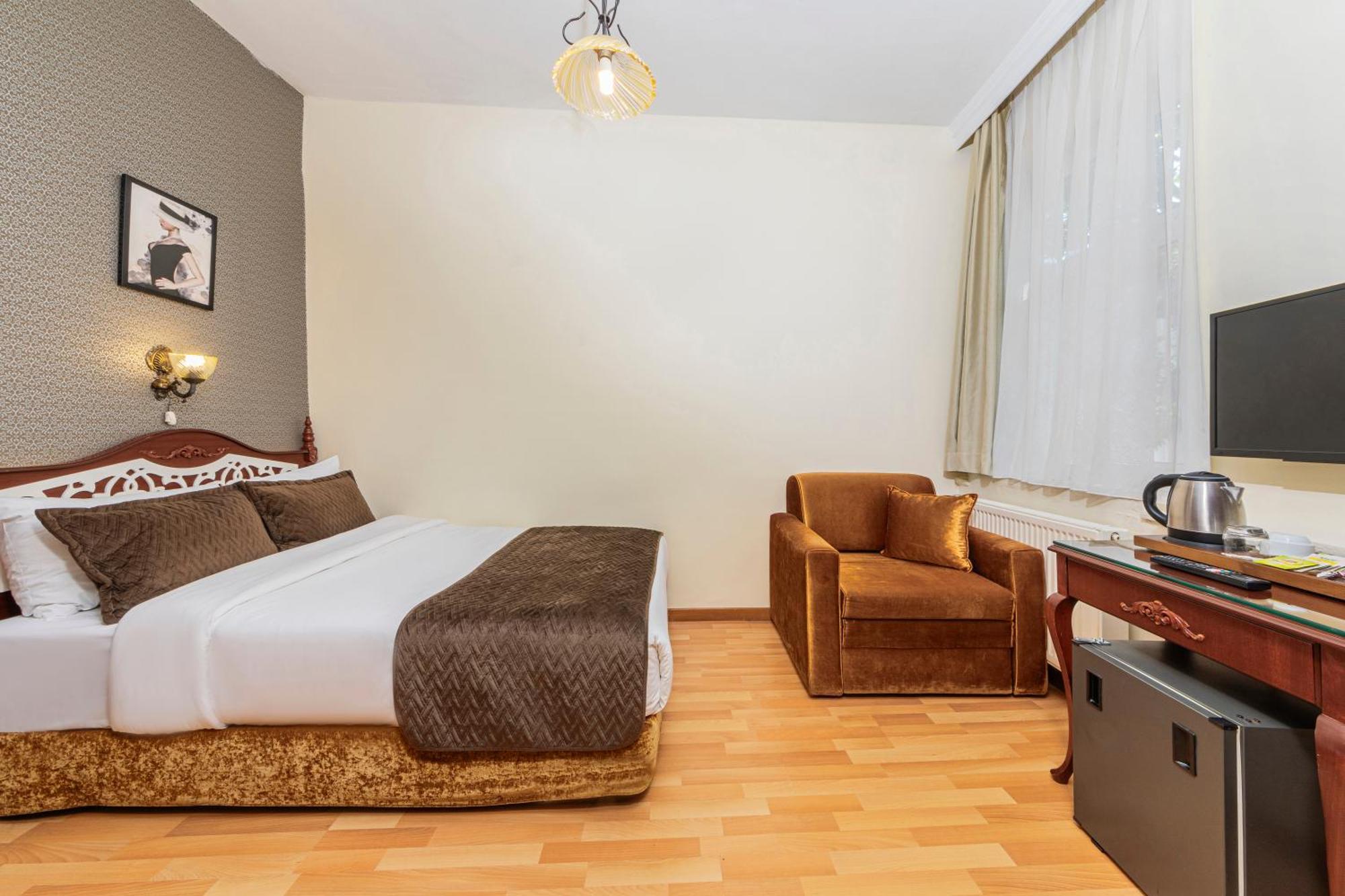 Hotel Ipek Palas Istanboel Buitenkant foto