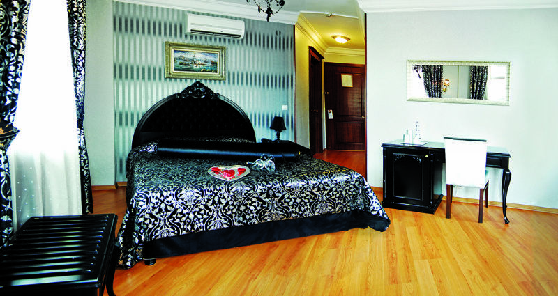 Hotel Ipek Palas Istanboel Buitenkant foto
